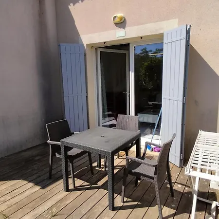 15 Minutes De La Mer, Entre Vigne Et Garrigues Hébergement de vacances *